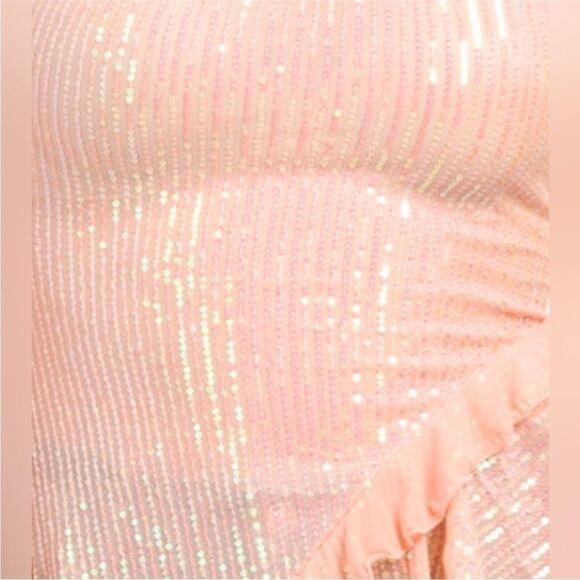 Free People NWT Taylor Sequin Tube Top in the color blush/peach size M - Picture 5 of 7